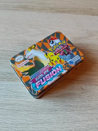100 Cartas Pokémon Variadas + lata naranja