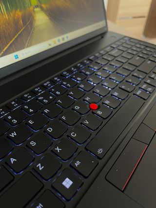 Lenovo ThinkPad E16 i7-1355u Negro