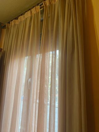 Confezione di tende beige e marrone