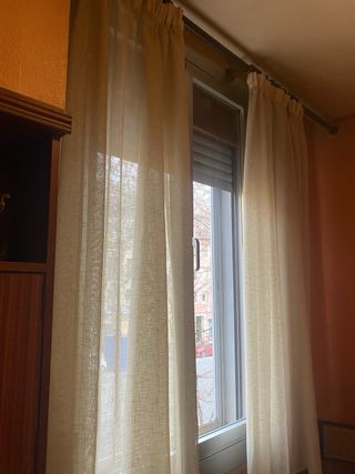 Confezione di tende beige e marrone