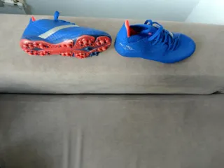 Botas Fútbol Niño Azul Talla 34