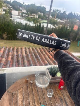 Pala de pádel Siux Red Bull Negra