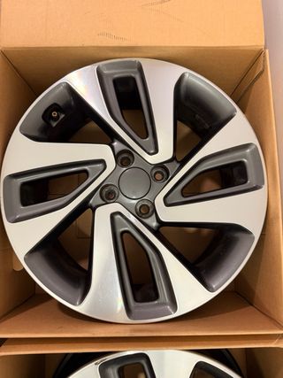 Llantas R17 Kia Rio Eurocopa (4 unidades) , 4x100