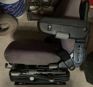 Asiento neumático tractor
