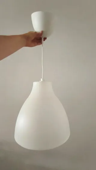 Lámpara de techo blanca