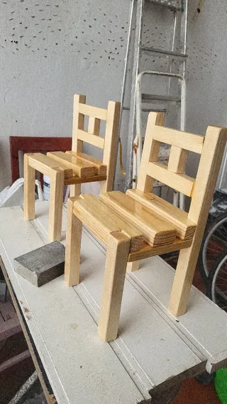 Sillas de madera hechas a mano