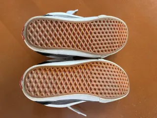 Zapatillas Vans Knu Skool