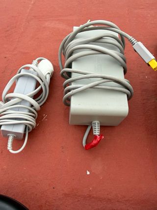 Nintendo Wii U Negra + Juegos y Accesorios