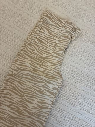 Pantalón niña Mango Teen estampado cebra