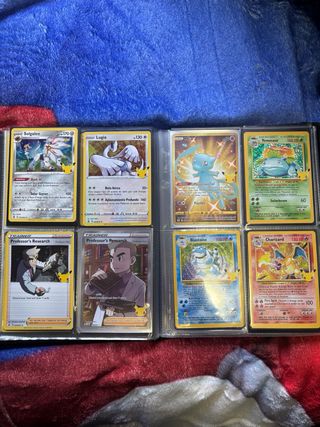 Cartas Pokémon Pikachu y Charizard Doradas