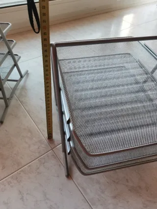 2 archivadores de escritorio metálicos