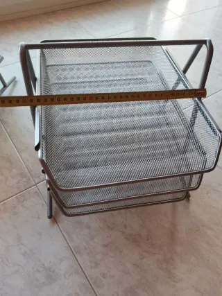 2 archivadores de escritorio metálicos