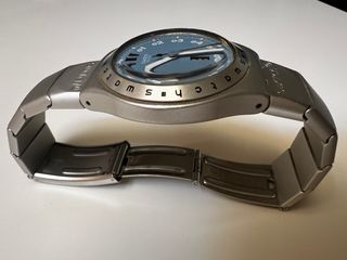 Reloj Swatch Azul y Plateado