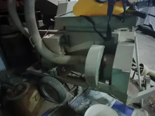 Máquina recolectora de avellanas