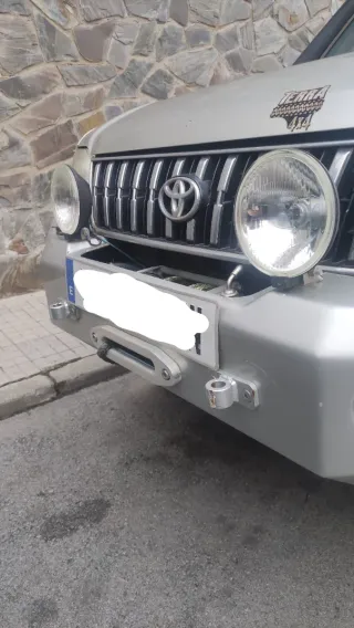 Toyota Land Cruiser 90 2001