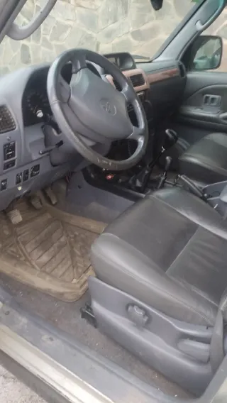 Toyota Land Cruiser 90 2001