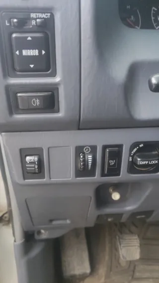 Toyota Land Cruiser 90 2001