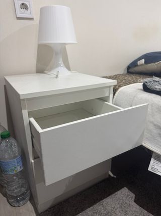 2 Mesita de noche blanca