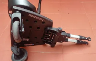 Patinete y sillita Be Cool regulable