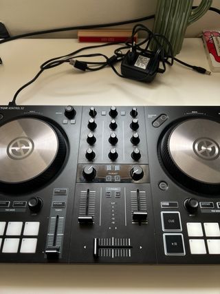 Controladora DJ Native Instruments Traktor S2 MK3