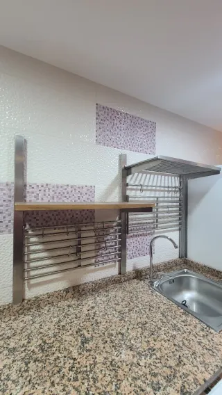 Estantería cocina acero inoxidable y madera