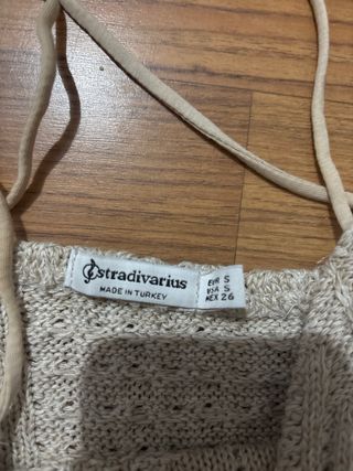 Top Stradivarius Talla S Beige