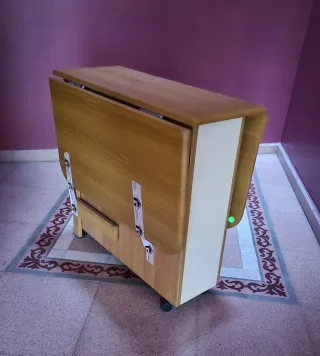 Mesa plegable de madera