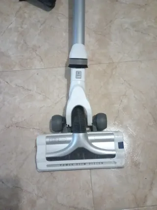 Aspiradora escoba ligera