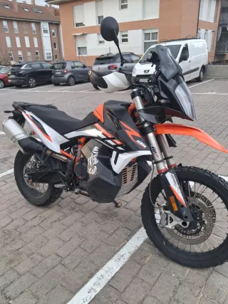 KTM 890 Adventure R