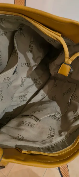 Borsa tote gialla con traforatura