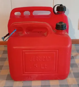 2 Garrafas de Gasolina Jerricán 5L Rojas
