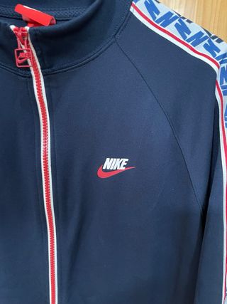Chaqueta Larga Nike Talla XL