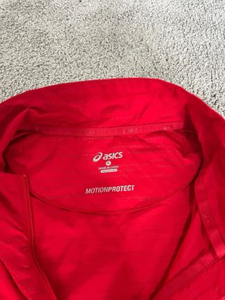 Chaqueta Asics MotionProtect Roja Running