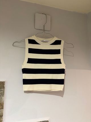 Top Zara Rayas Blanco y Negro