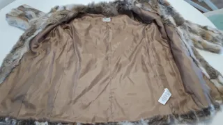 Abrigo piel de conejo precioso