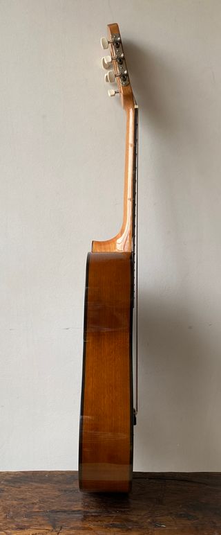Guitarra Clásica Admira mod. Alba 3/4 + Funda
