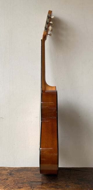 Guitarra Clásica Admira mod. Alba 3/4 + Funda