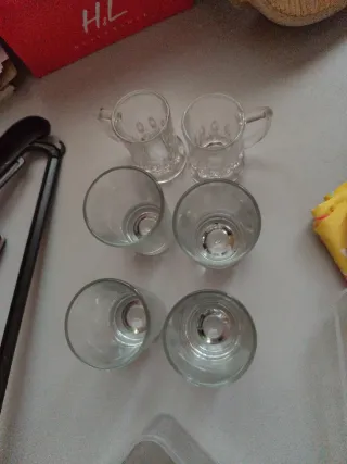 4 Vasos de chupito + 2 jarras