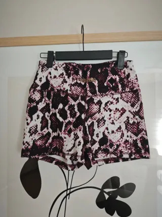 Shorts Prozis estampado serpiente