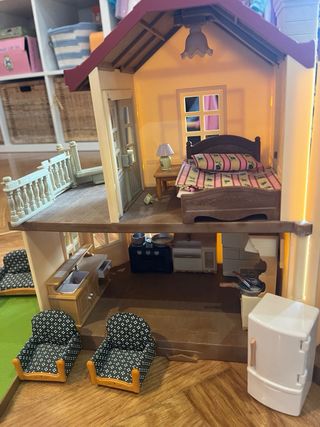 Casa Sylvanian con familia y coche