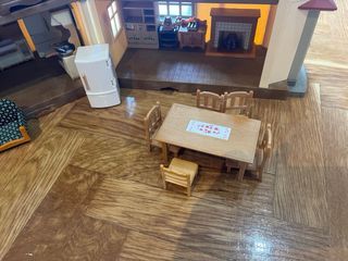 Casa Sylvanian con familia y coche