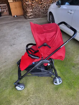 Carro de bebé Bebeconfort rojo