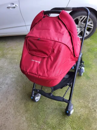 Carro de bebé Bebeconfort rojo