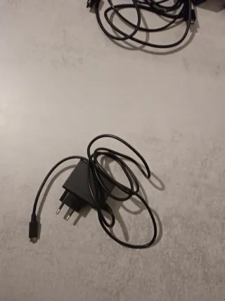 Nintendo Switch Azul/Rojo + Accesorios