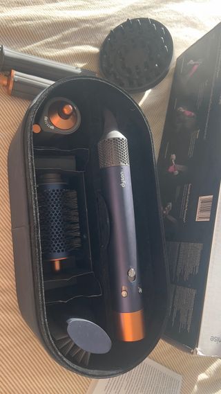 Dyson Airwrap complete long volumise