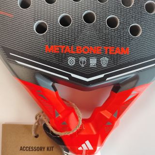 pala de padel Adidas Metalbone Team 2026 nueva