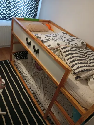 Cama Kura IKEA