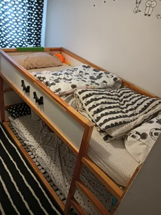 Cama Kura IKEA