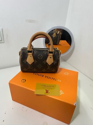 Bolso Louis Vuitton Nano Speedy Marrón