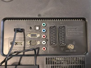 TV LG 22" (No Smart TV)